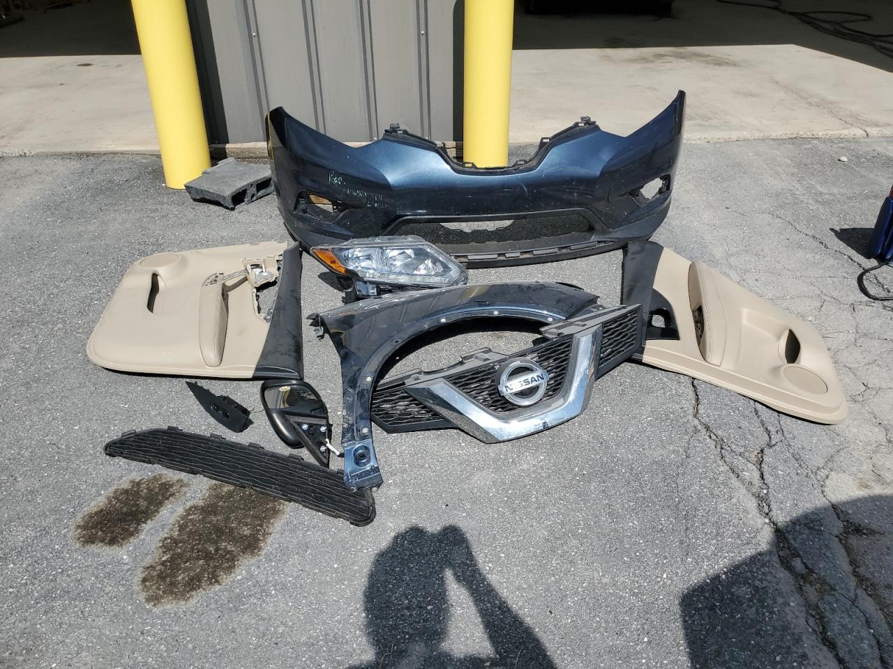 2016 Nissan Rogue S VIN: 5N1AT2MV0GC737619 Lot: 81712365