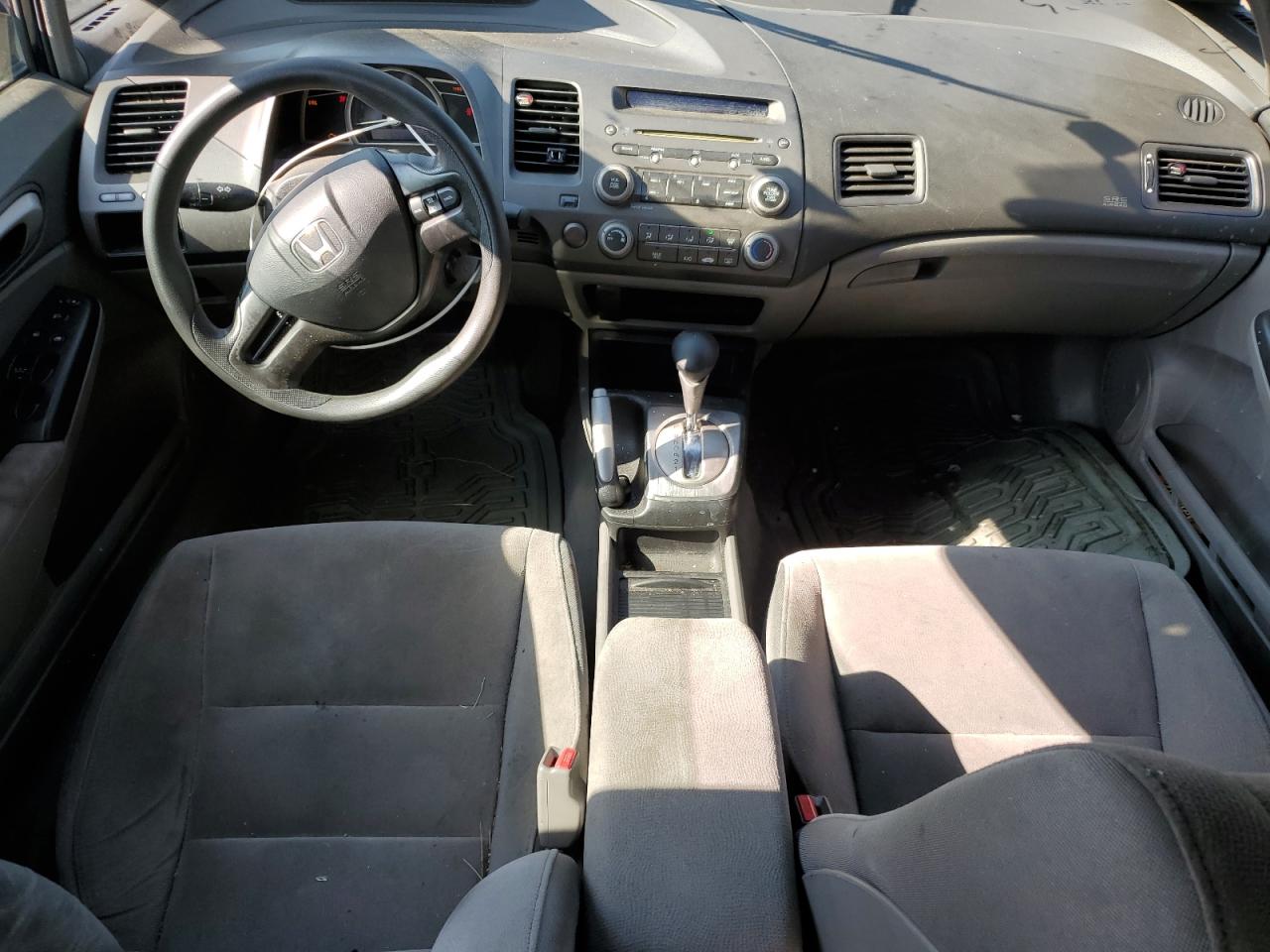 2008 Honda Civic Lx VIN: 1HGFA16588L049121 Lot: 81116335