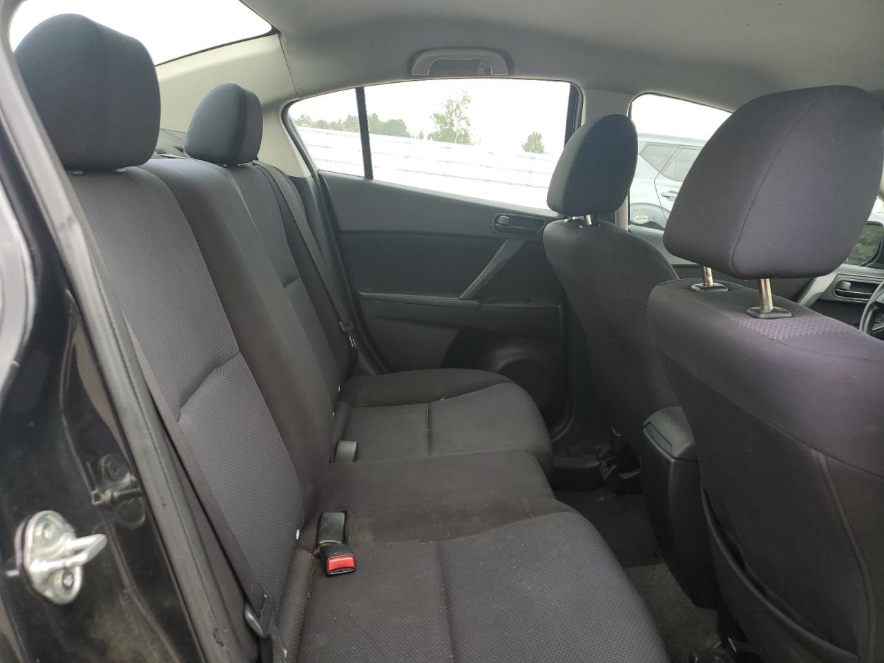 2011 Mazda 3 I VIN: JM1BL1UF1B1437443 Lot: 71466985