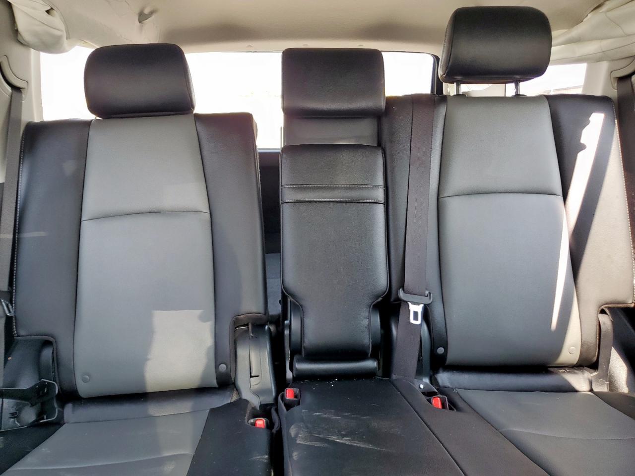 2021 Toyota 4Runner Sr5 VIN: JTEFU5JRXM5250407 Lot: 81552535