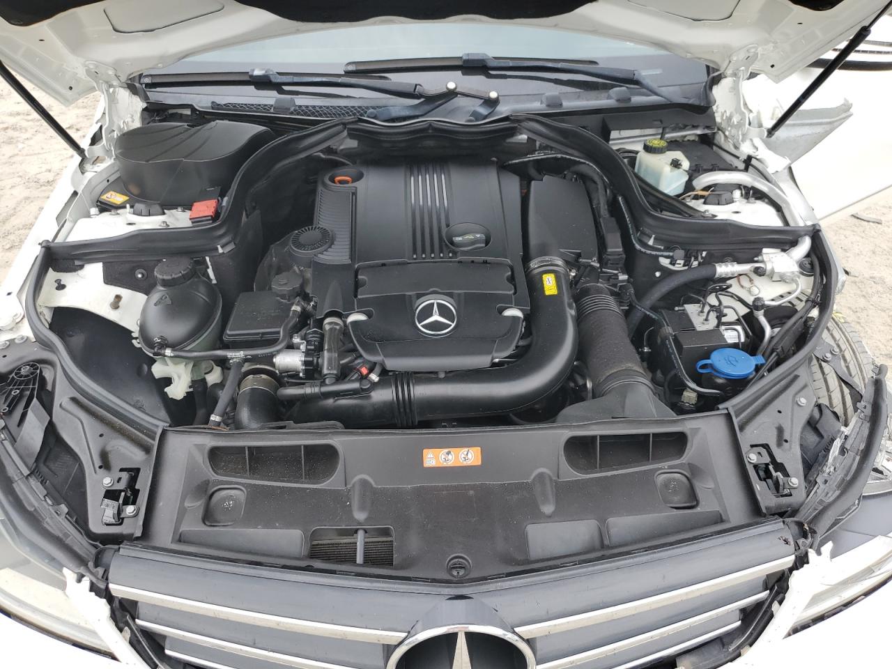 2014 Mercedes-Benz C 250 VIN: WDDGF4HB4EA964098 Lot: 83888985