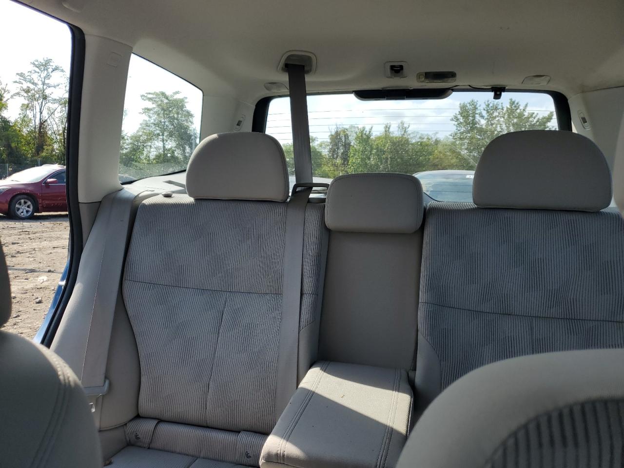 2010 Subaru Forester 2.5X VIN: JF2SH6AC8AH726500 Lot: 81571485