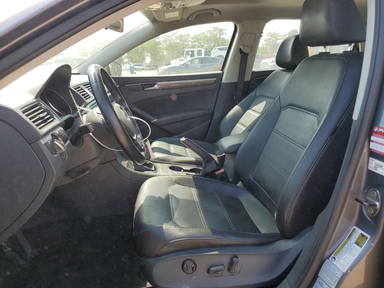 2017 Volkswagen Passat Se VIN: 1VWBT7A32HC062069 Lot: 71208435