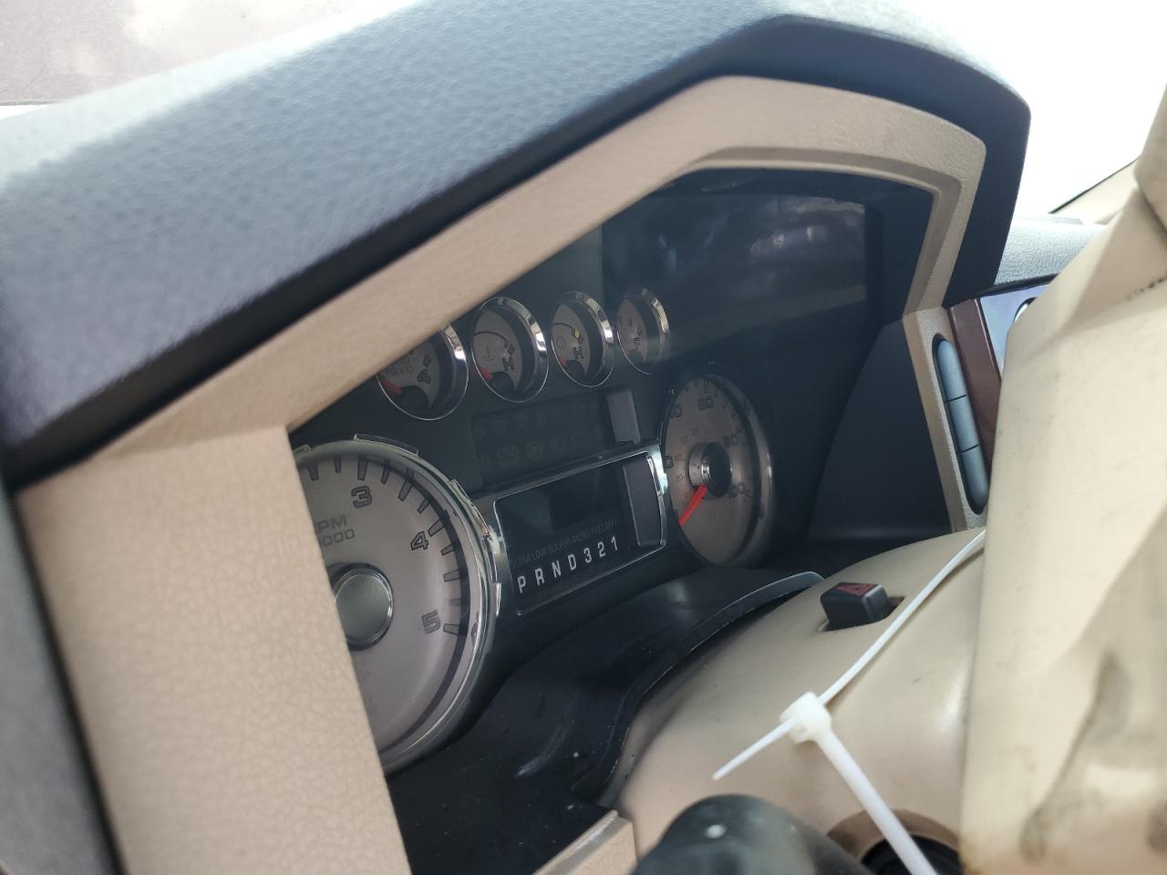 2008 Ford F250 Super Duty VIN: 1FTSW21R18EB12000 Lot: 82081095