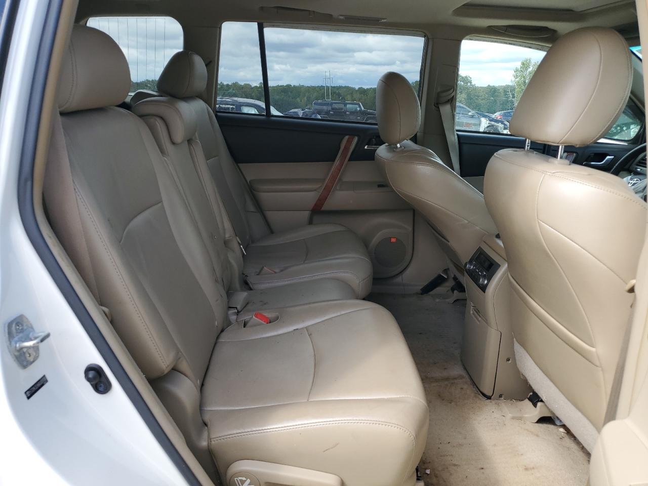 2010 Toyota Highlander Limited VIN: 5TDYK3EH6AS001780 Lot: 84270225