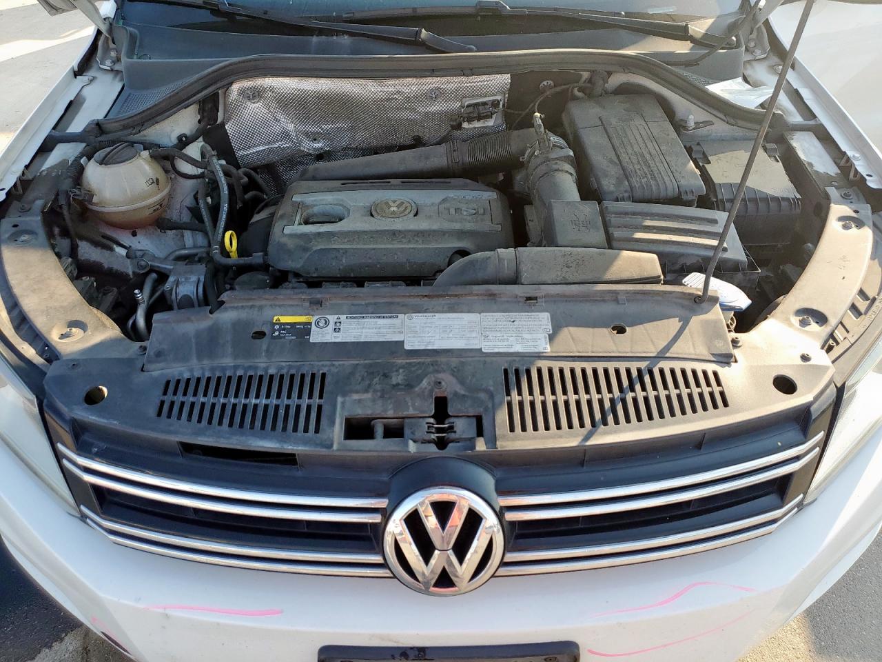 2017 Volkswagen Tiguan S VIN: WVGBV7AX8HK033693 Lot: 71712335