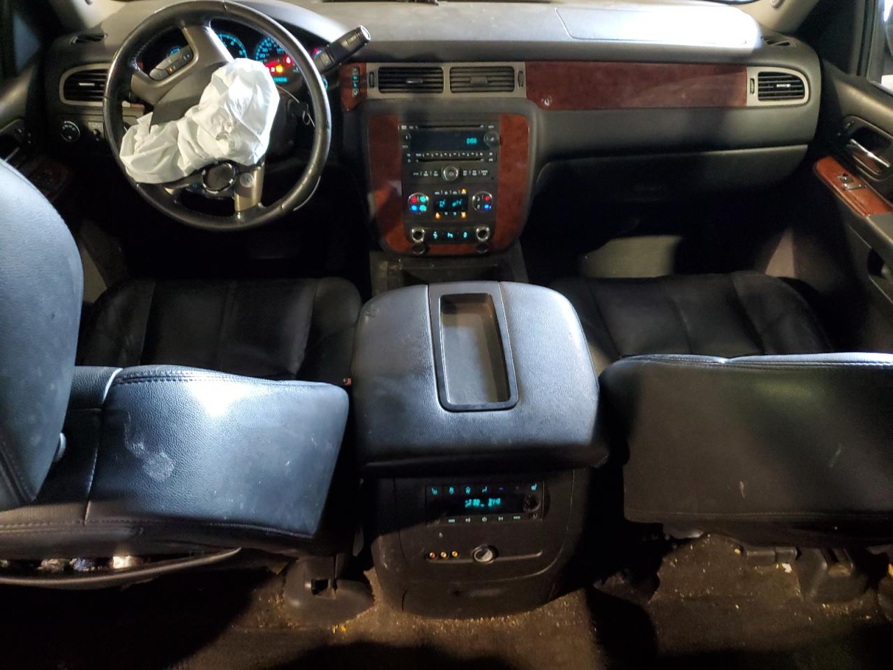 2013 Chevrolet Suburban K1500 Lt VIN: 1GNSKJE73DR327144 Lot: 80366855