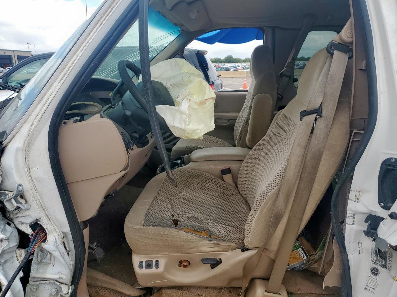 1999 Ford F150 VIN: 1FTRX17W6XKB37851 Lot: 83842865