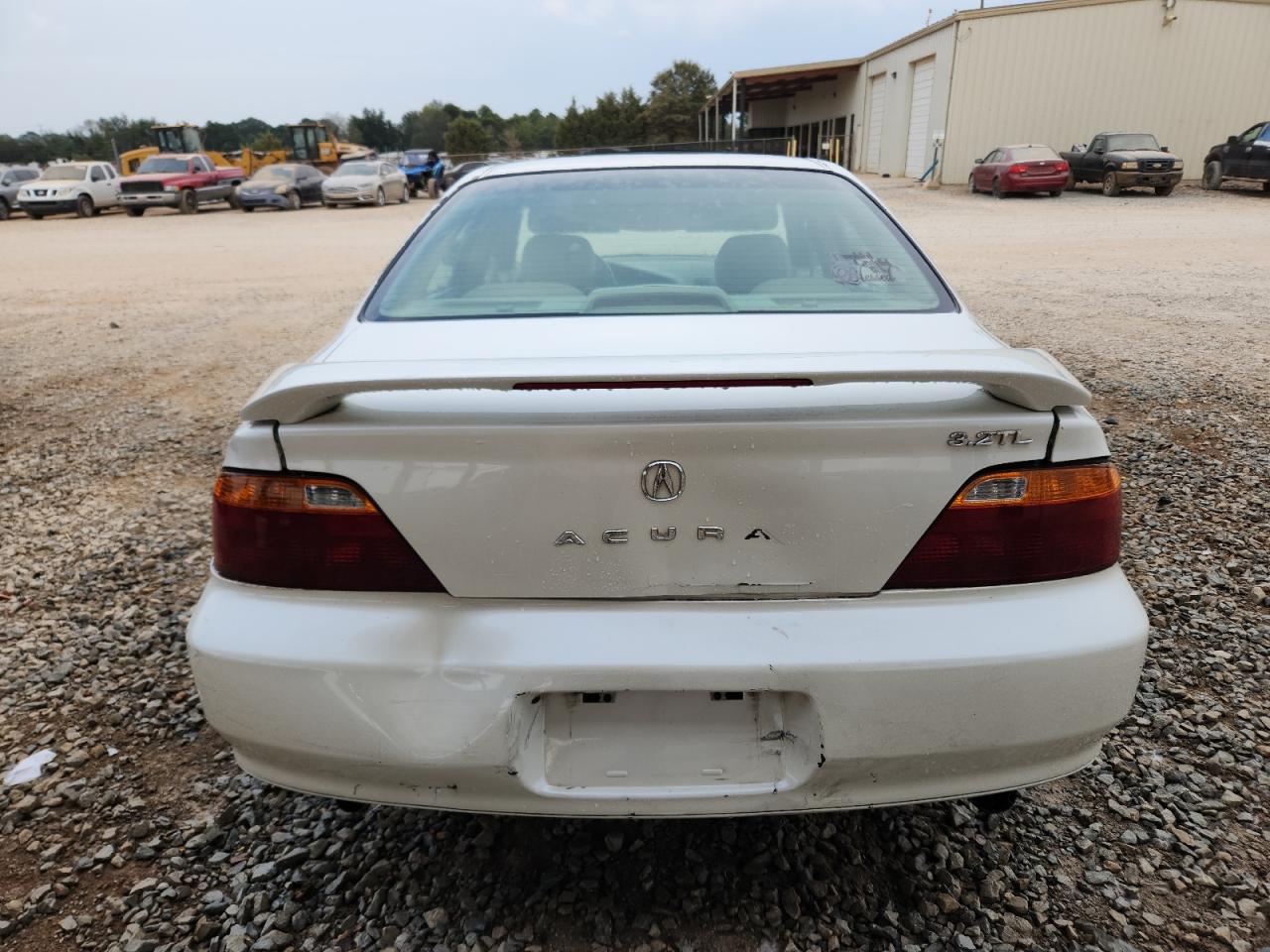 2000 Acura 3.2Tl VIN: 19UUA5667YA013665 Lot: 81315685