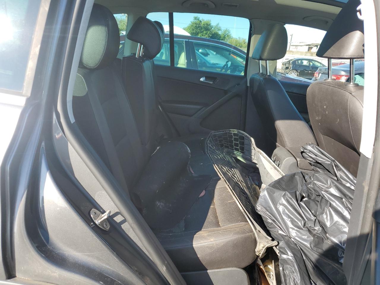 2014 Volkswagen Tiguan S VIN: WVGBV3AX7EW518968 Lot: 81454925