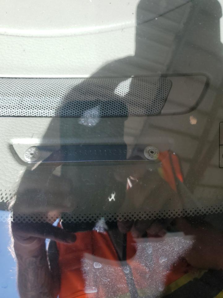 2001 Volvo V70 VIN: YV1SW61R111132391 Lot: 84236665