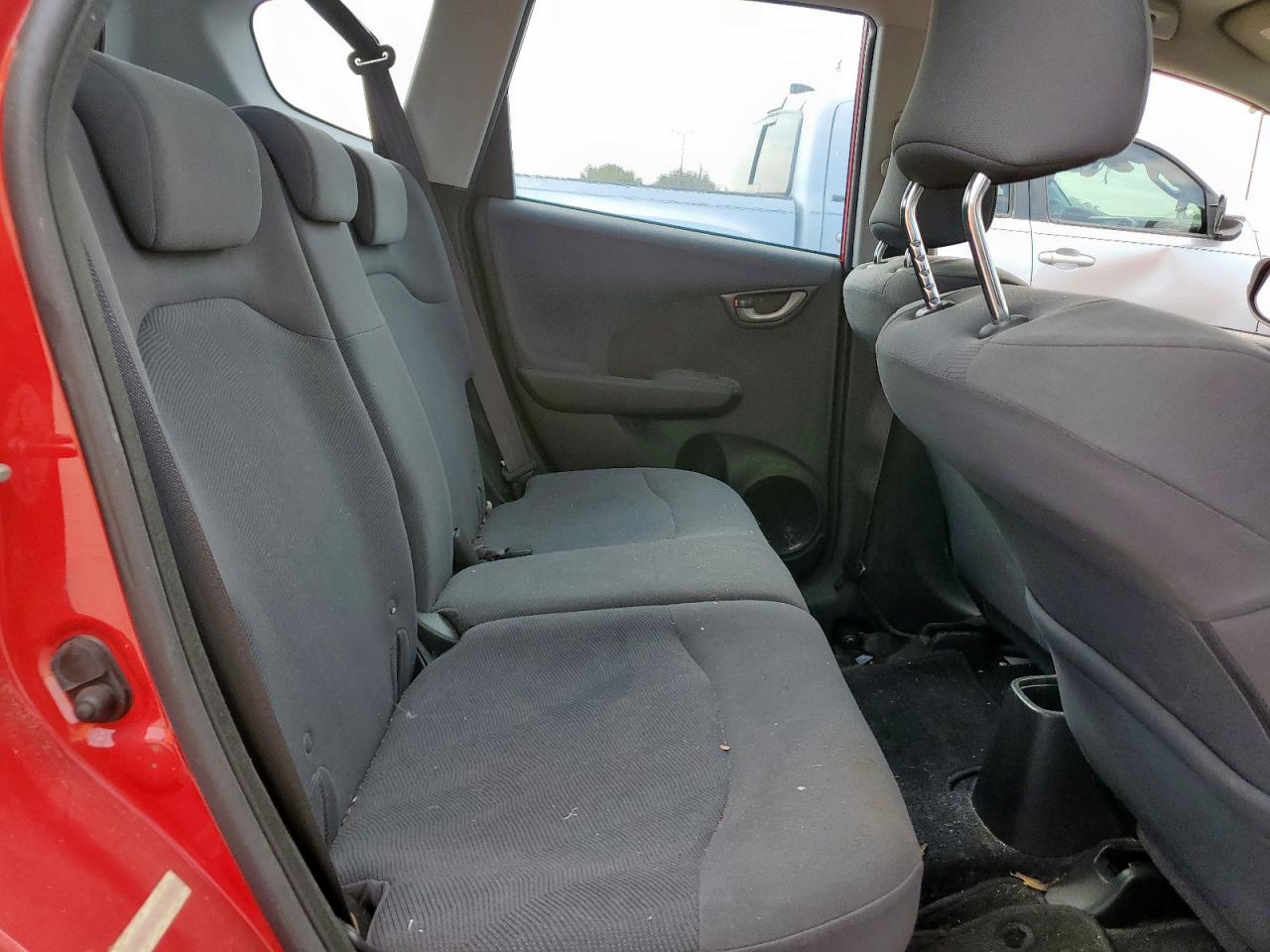 2010 Honda Fit VIN: JHMGE8H25AC030095 Lot: 81348605