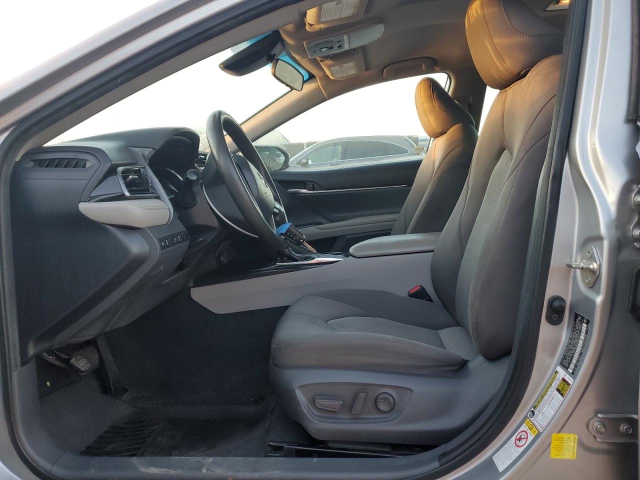 2019 Toyota Camry L VIN: 4T1B11HK8KU730456 Lot: 84261555