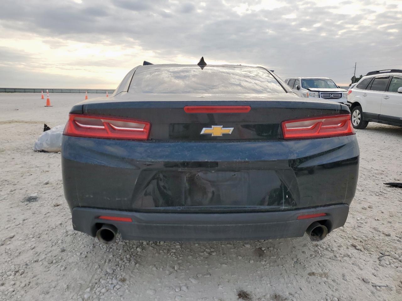 2018 Chevrolet Camaro Lt VIN: 1G1FB1RS5J0124080 Lot: 70893815