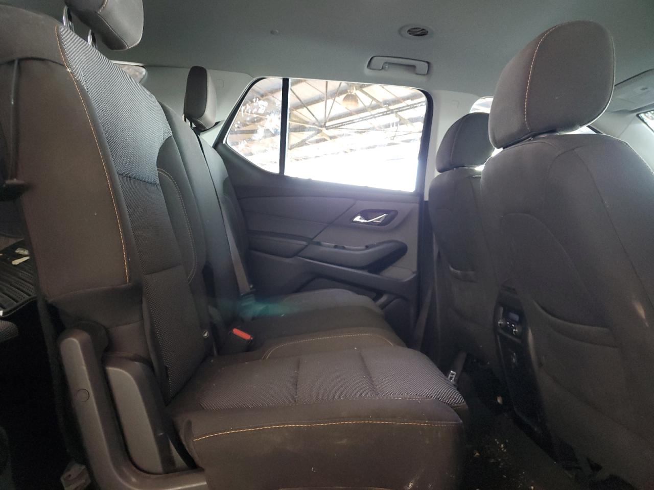 2018 Chevrolet Traverse Ls VIN: 1GNERFKW9JJ240523 Lot: 81901395