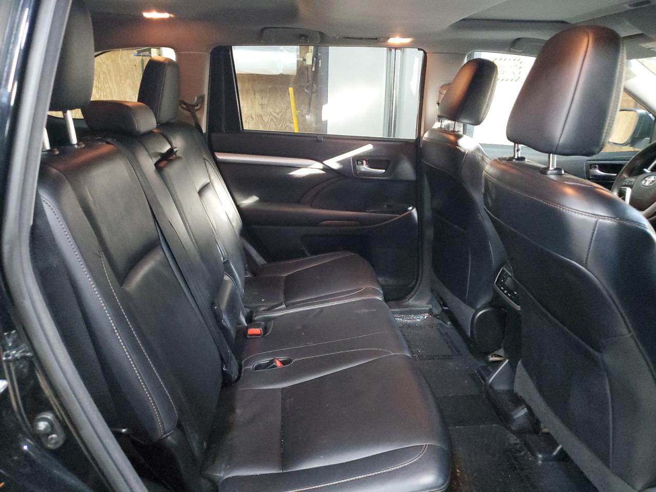 2014 Toyota Highlander Xle VIN: 5TDJKRFH7ES057378 Lot: 84386075