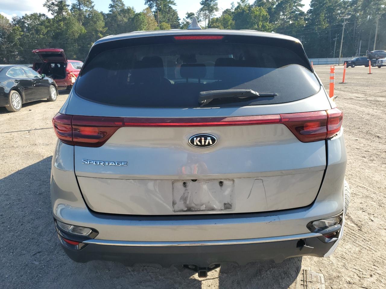 2020 Kia Sportage Lx VIN: KNDPM3AC8L7800263 Lot: 83975685