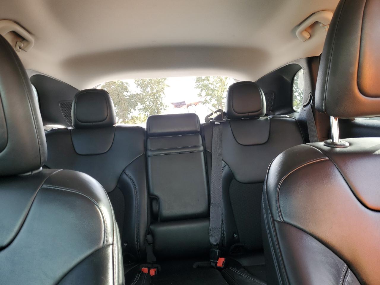 2019 Jeep Cherokee Latitude Plus VIN: 1C4PJMLX5KD156204 Lot: 81921785
