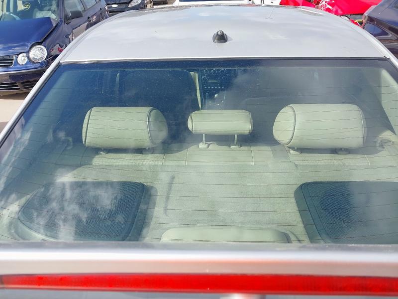2004 LEXUS IS200 SE AUTO 