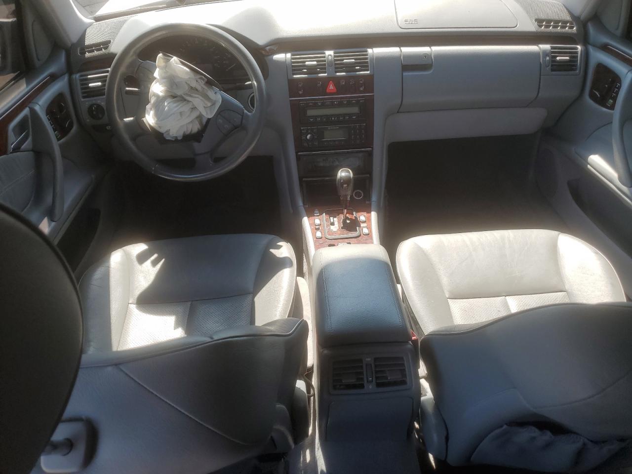 2001 Mercedes-Benz E 430 VIN: WDBJF70J61B188595 Lot: 72010935