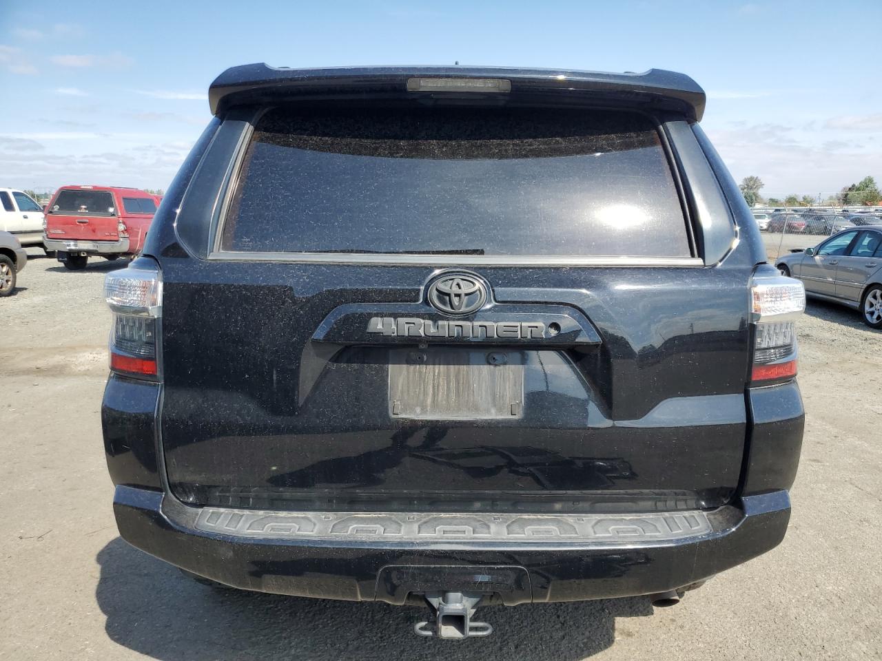 2019 Toyota 4Runner Sr5/Sr5 Premium VIN: JTEBU5JR2K5719937 Lot: 71455995