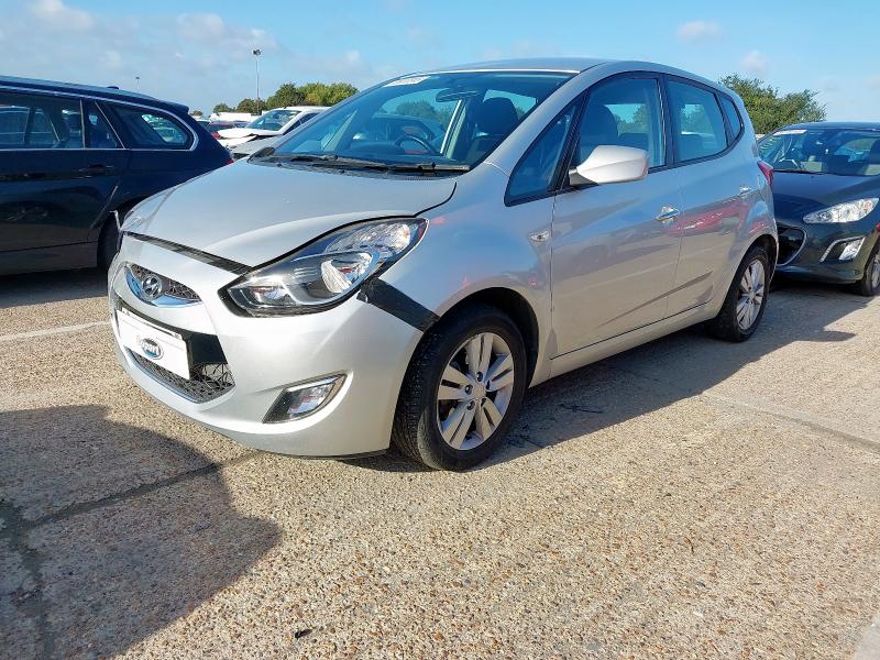 HYUNDAI IX20 2013