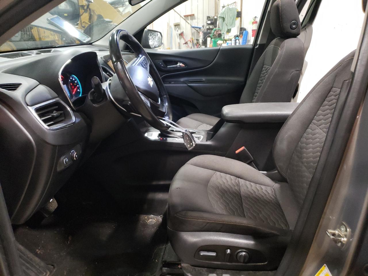 2019 Chevrolet Equinox Lt VIN: 3GNAXUEV5KS574804 Lot: 70202745