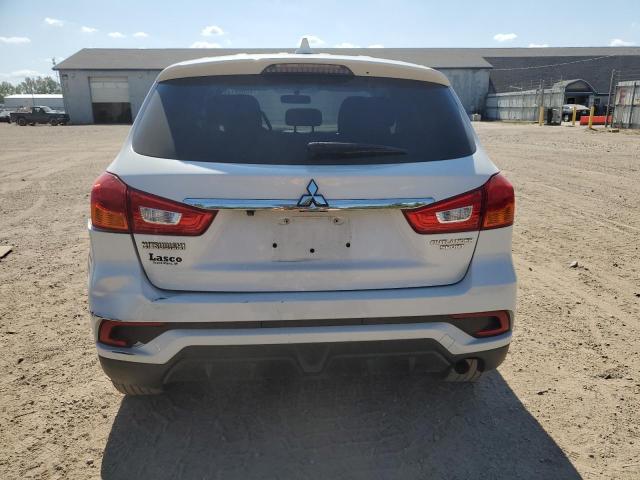  MITSUBISHI OUTLANDER 2019 Белы