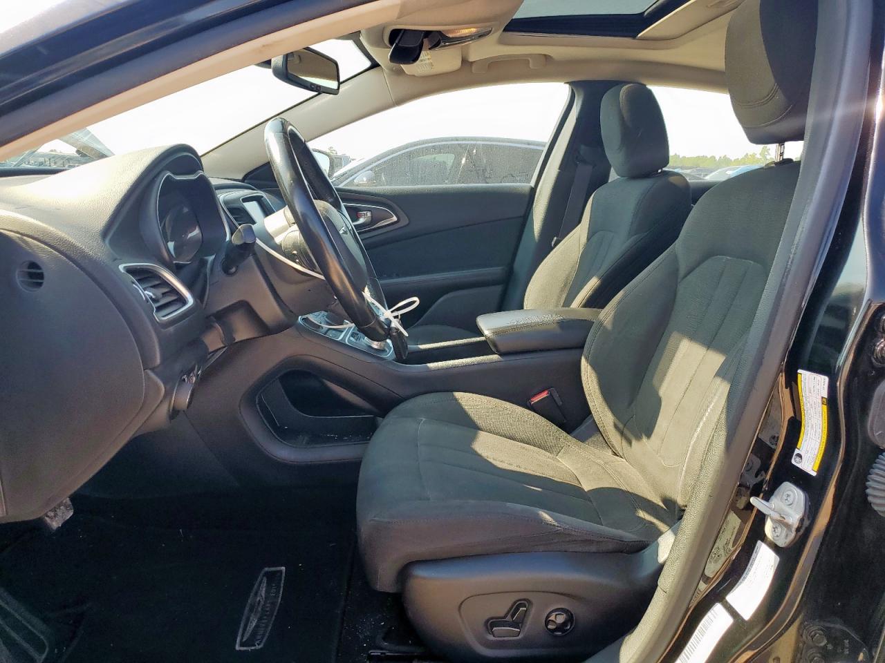 2016 Chrysler 200 Limited VIN: 1C3CCCAB1GN168530 Lot: 71220645