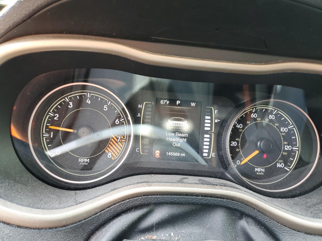 2015 Jeep Cherokee Latitude VIN: 1C4PJMCS2FW768410 Lot: 80248815