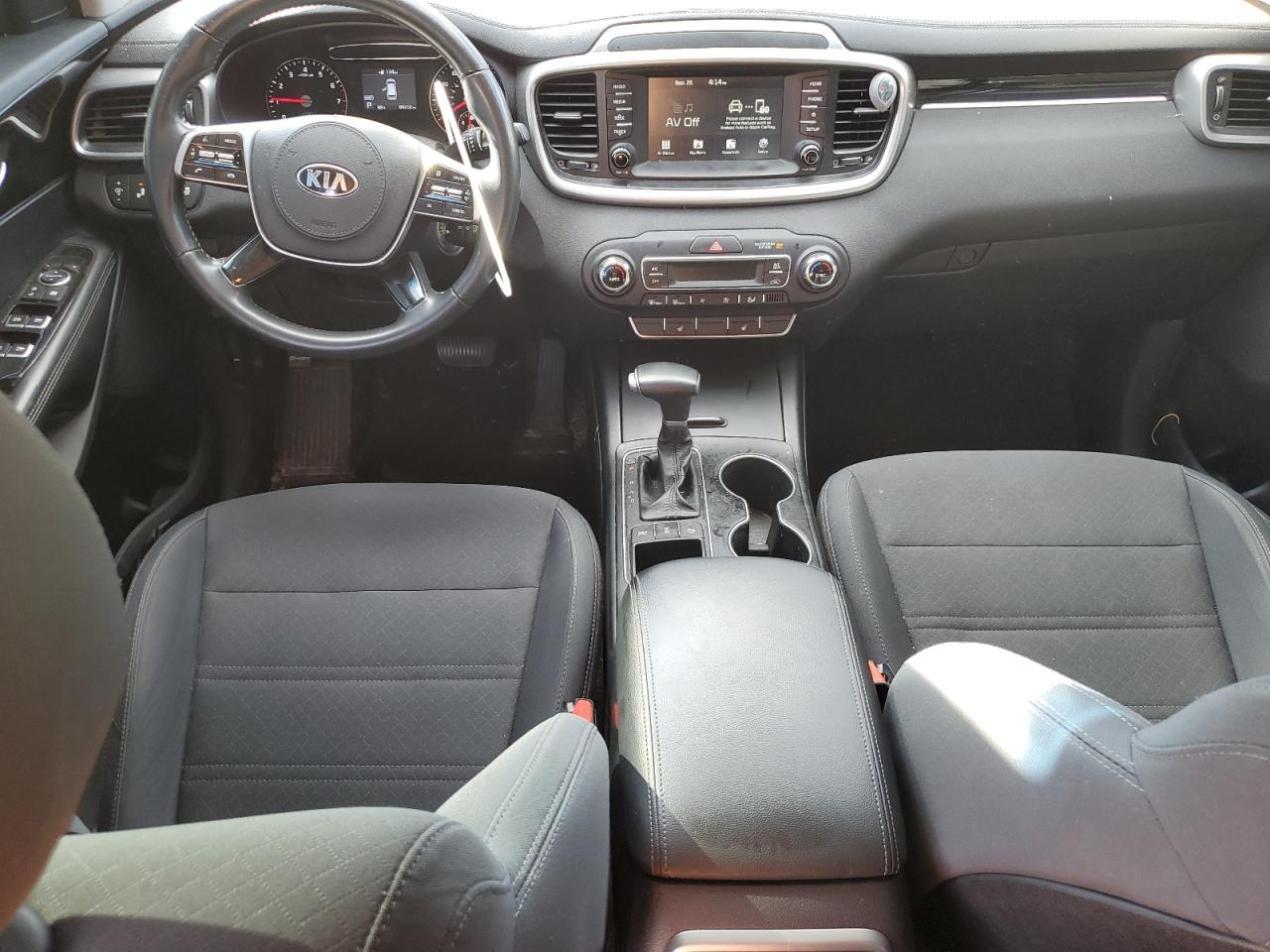 2019 Kia Sorento Lx VIN: 5XYPGDA50KG584621 Lot: 83969325