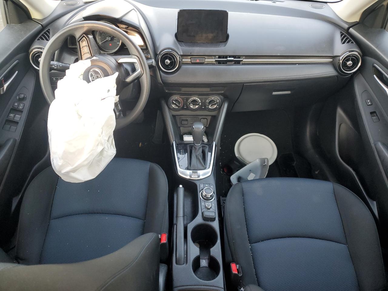 2019 Toyota Yaris L VIN: 3MYDLBYV8KY504343 Lot: 70764025