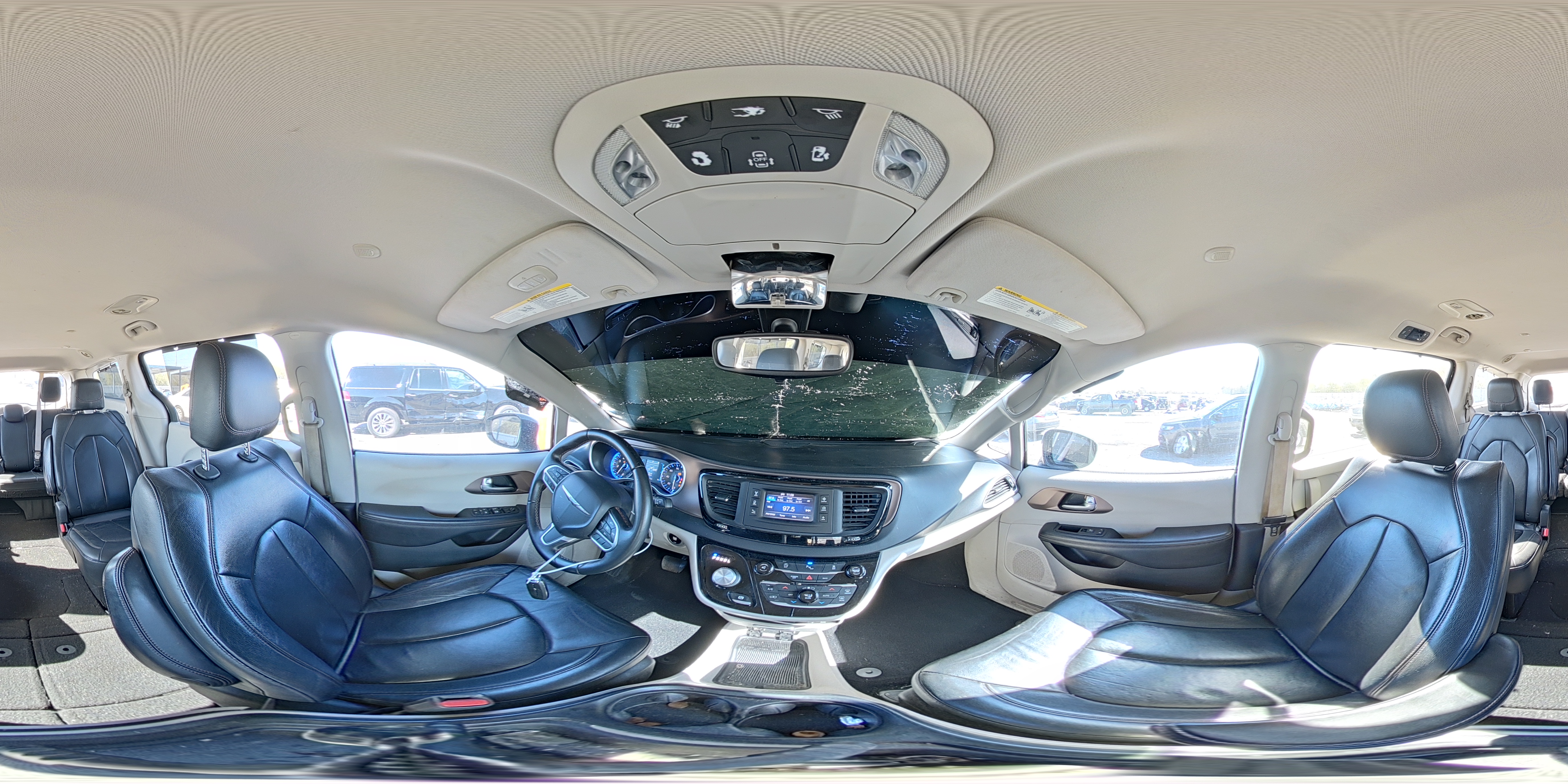 2017 Chrysler Pacifica Touring L VIN: 2C4RC1BG1HR702814 Lot: 72068535