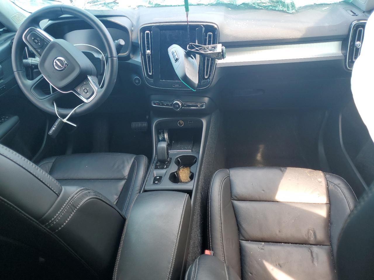 2022 Volvo Xc40 T4 Momentum VIN: YV4AC2HKXN2769773 Lot: 71256465