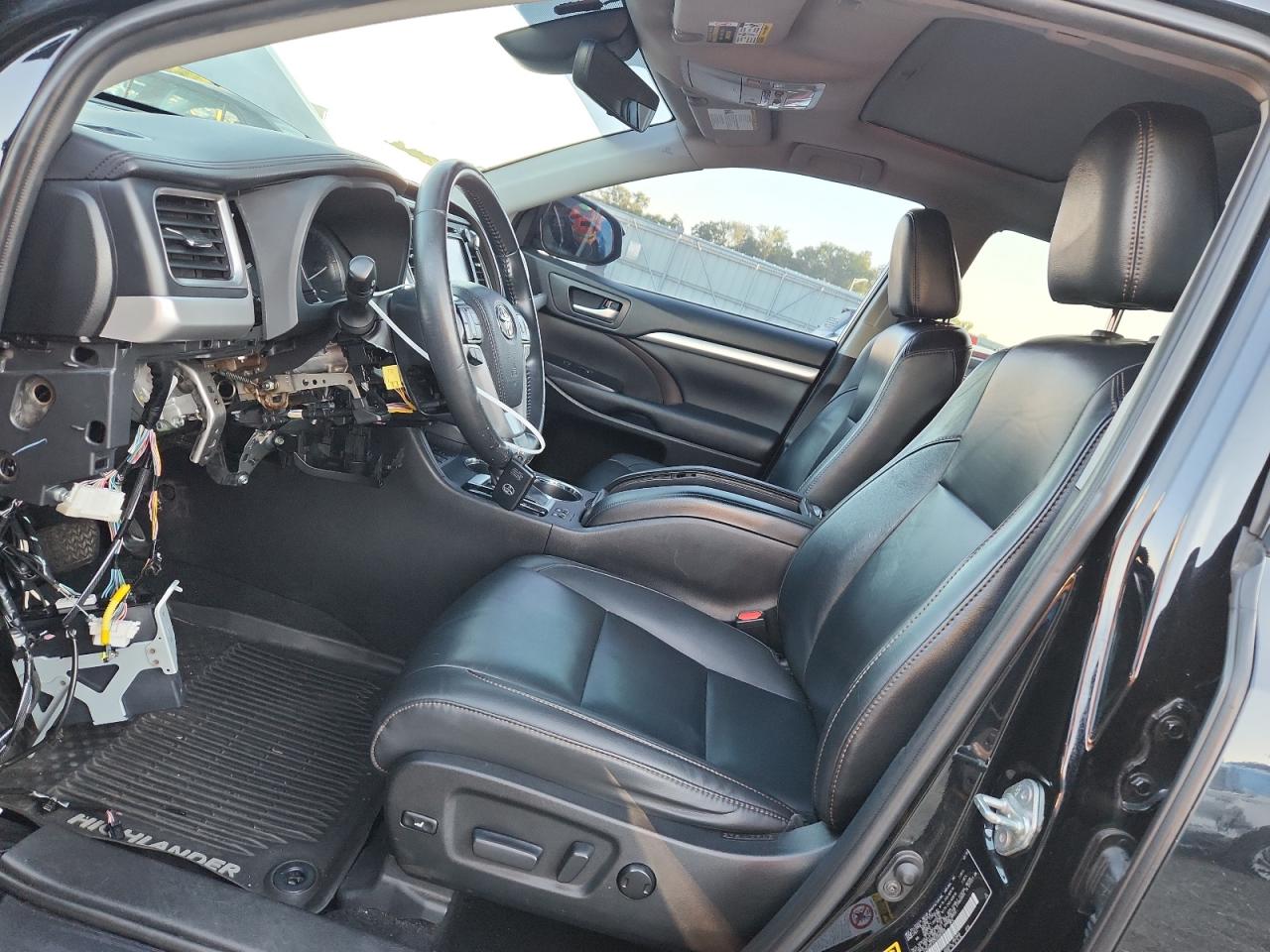 2019 Toyota Highlander Se VIN: 5TDJZRFH7KS566359 Lot: 84218965