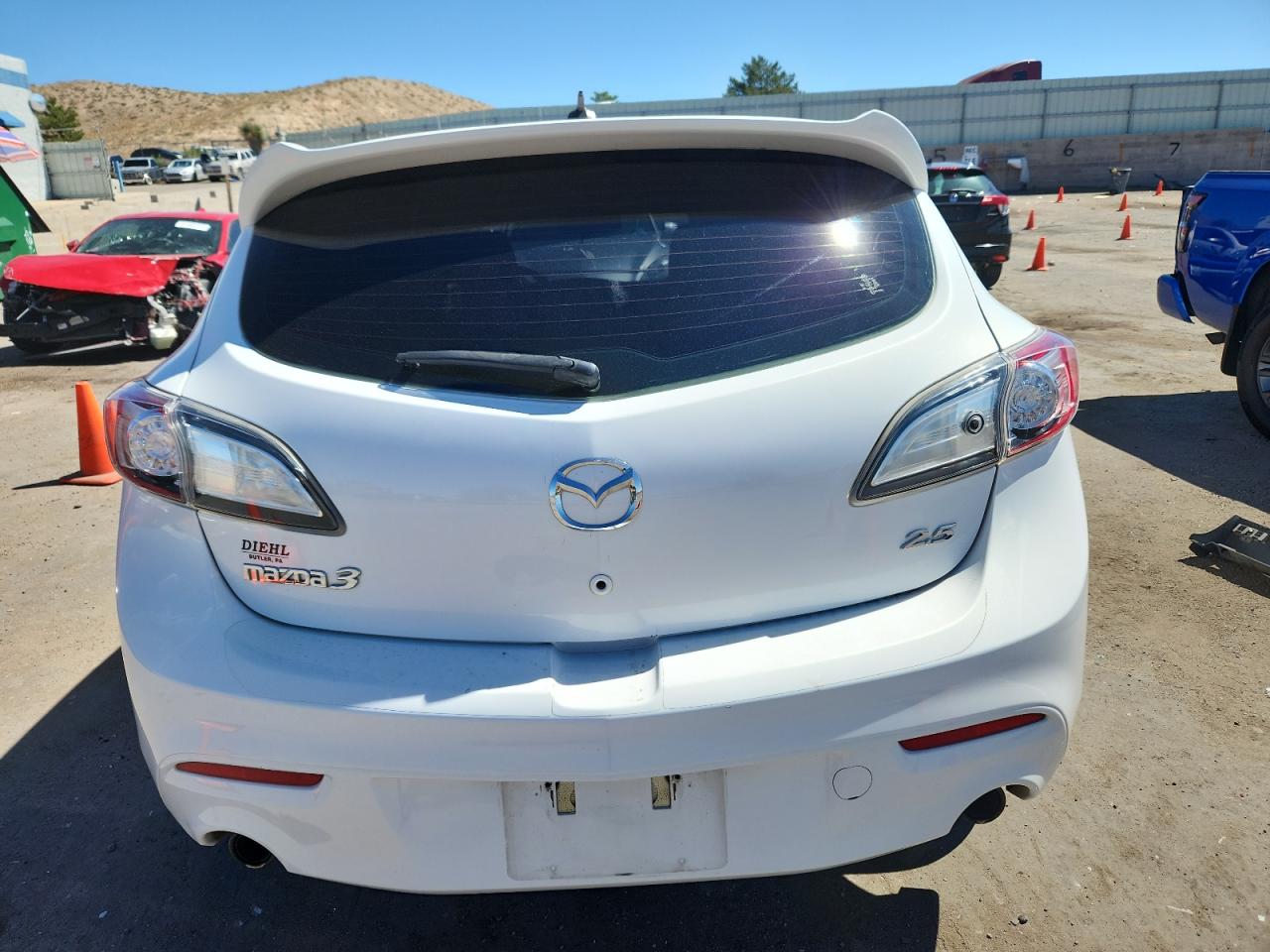 2011 Mazda 3 S VIN: JM1BL1M57B1368071 Lot: 84242485