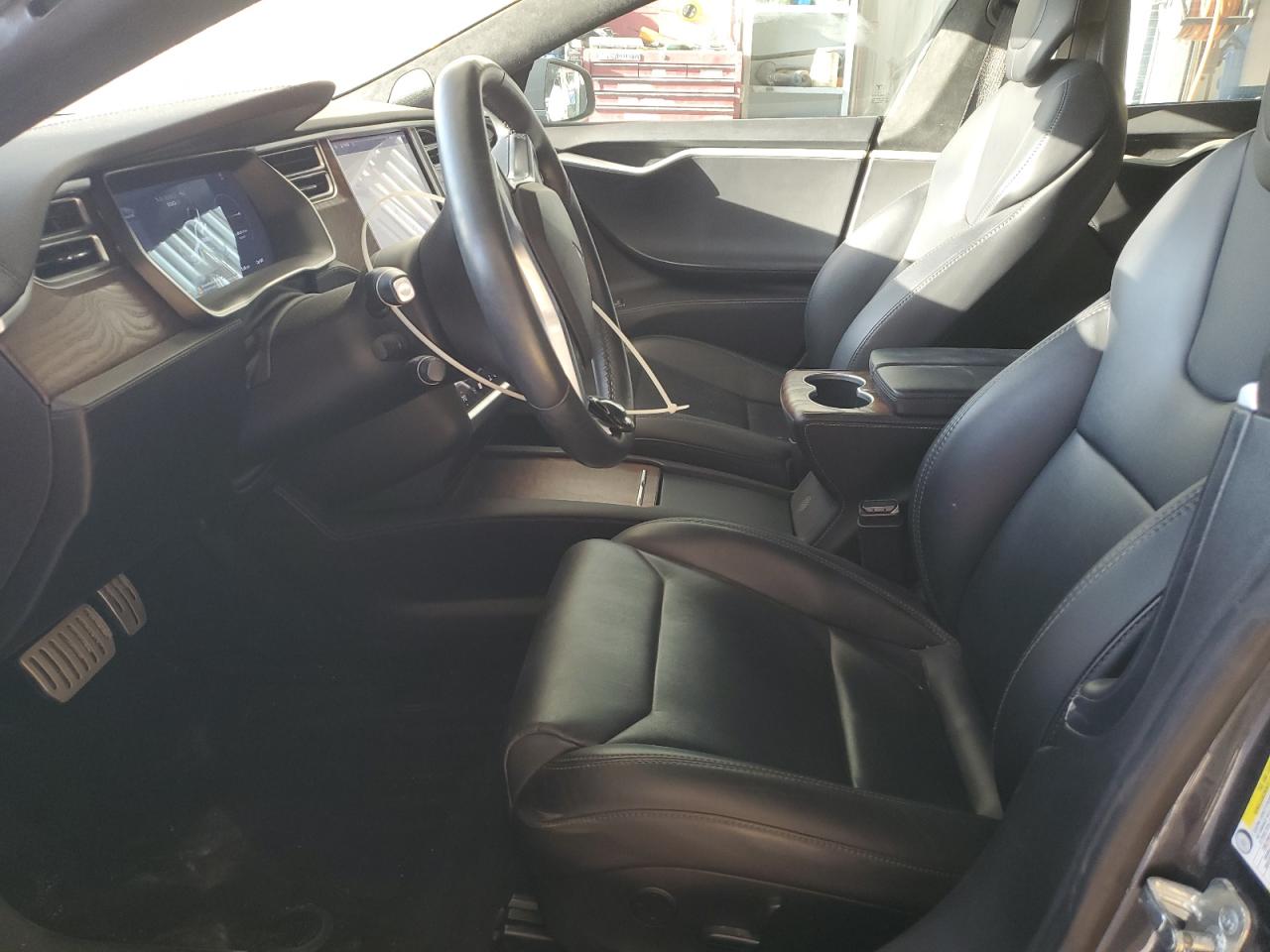 2017 Tesla Model S VIN: 5YJSA1E22HF217309 Lot: 81438105