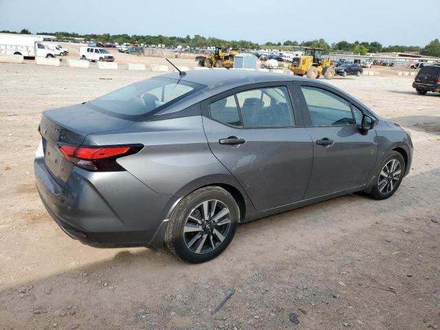  NISSAN VERSA 2024 Серый