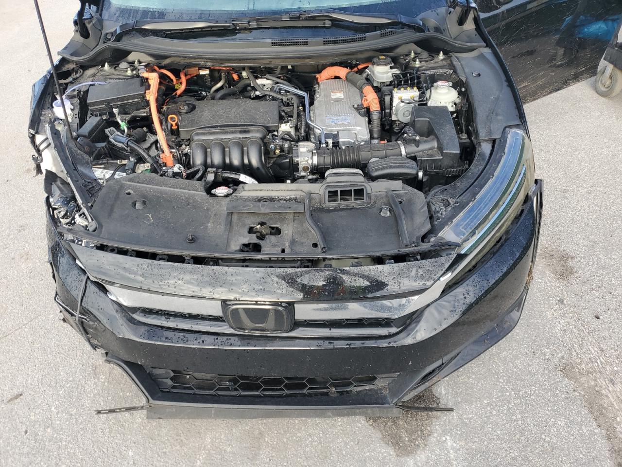 2018 Honda Clarity VIN: JHMZC5F11JC011633 Lot: 81209265