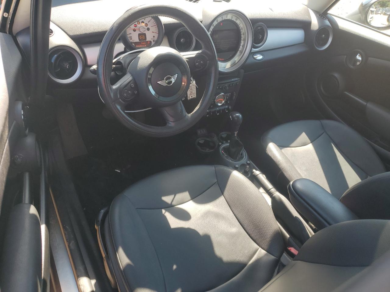 2013 Mini Cooper VIN: WMWSU3C57DT681605 Lot: 80082435