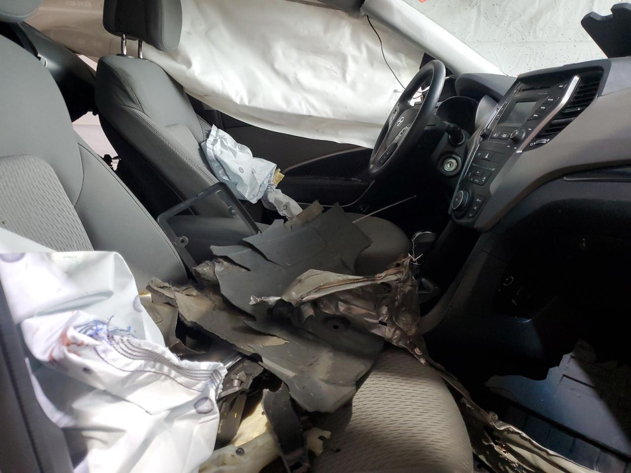 2016 Hyundai Santa Fe Se VIN: KM8SMDHF3GU146212 Lot: 81709945