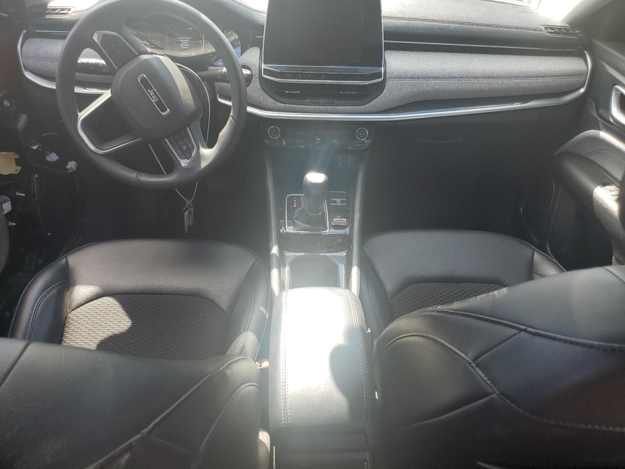 2022 Jeep Compass Latitude VIN: 3C4NJDBB3NT107787 Lot: 81706565