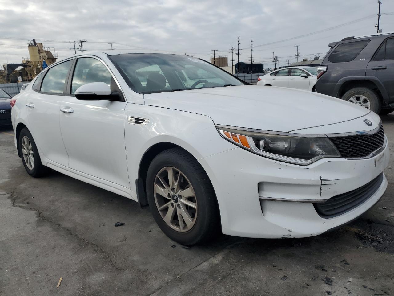 2017 Kia Optima Lx VIN: 5XXGT4L32HG159146 Lot: 81930865