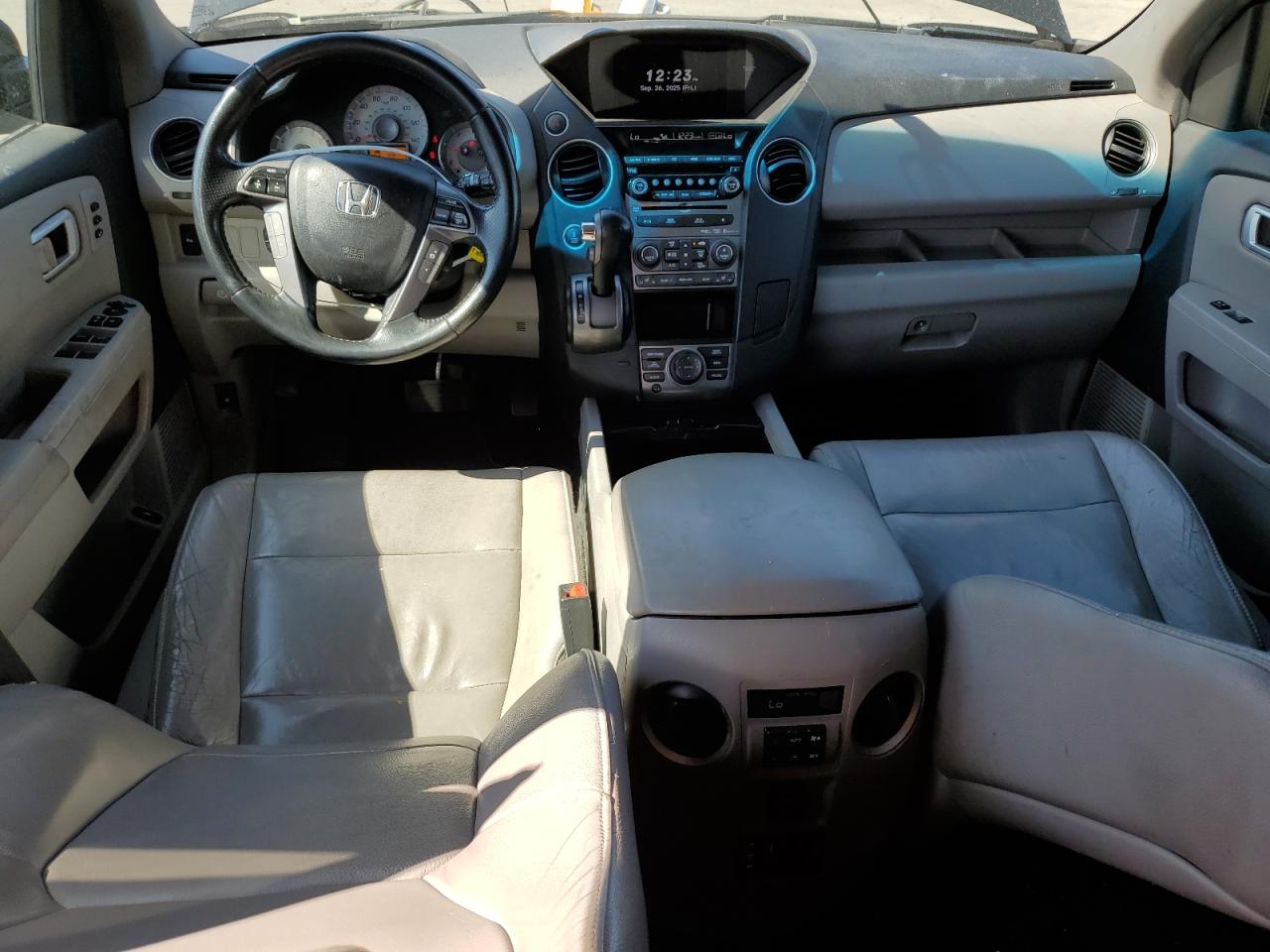 2012 Honda Pilot Touring VIN: 5FNYF4H98CB039372 Lot: 81838075