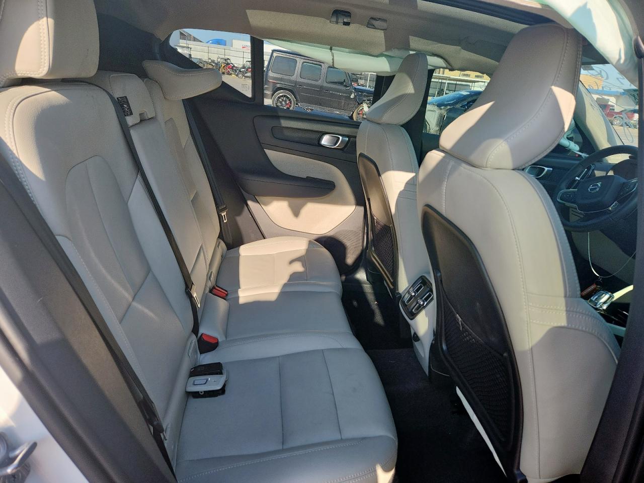 2024 Volvo Xc40 Plus VIN: YV4L12UL9R2240396 Lot: 80258225