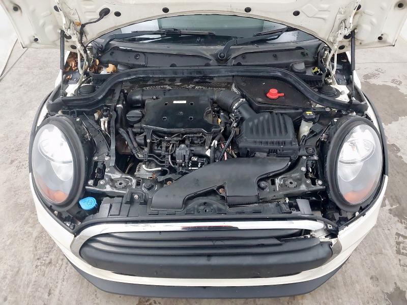 2015 MINI ONE D 