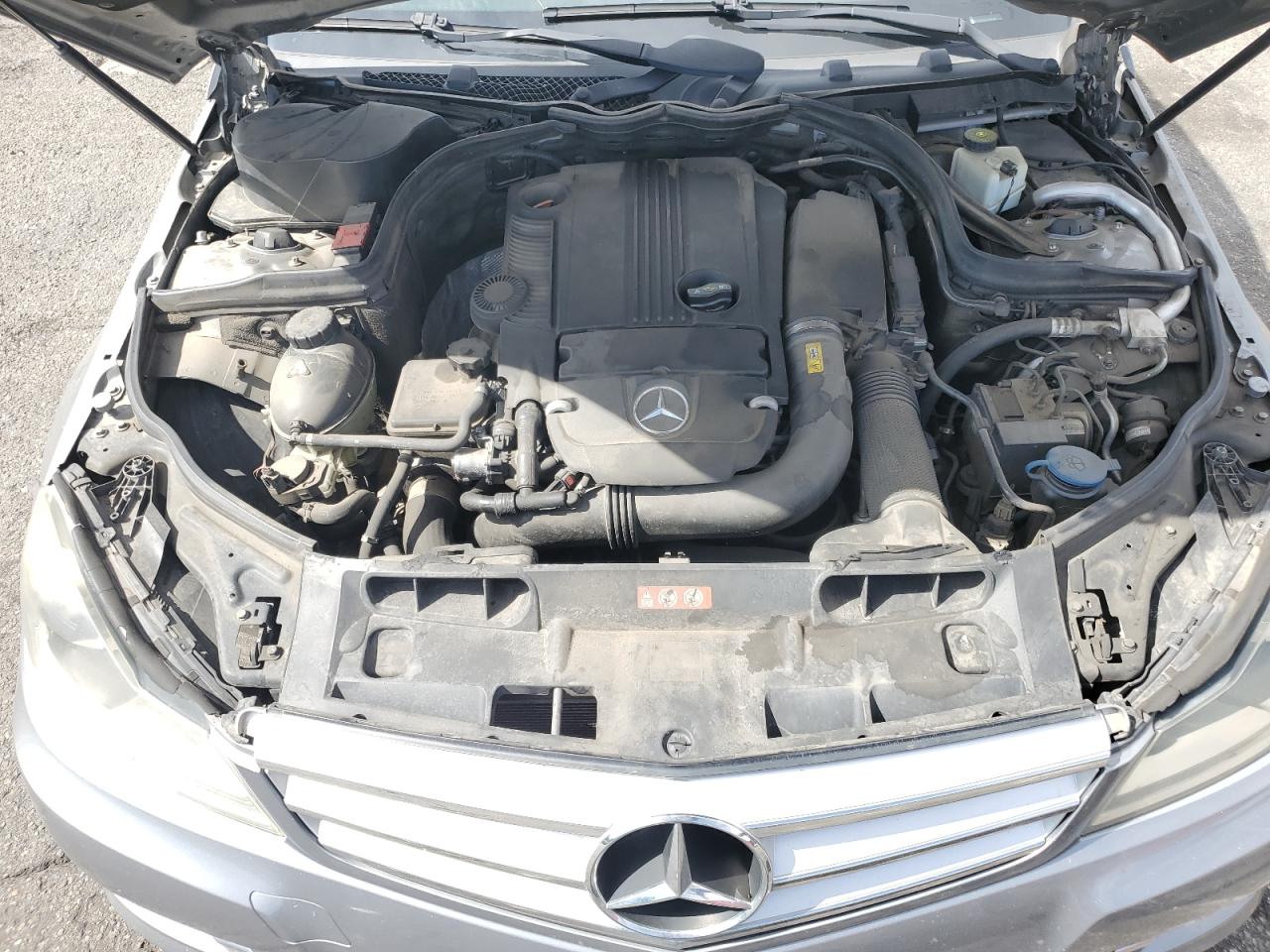 2012 Mercedes-Benz C 250 VIN: WDDGF4HB7CR198740 Lot: 81914465