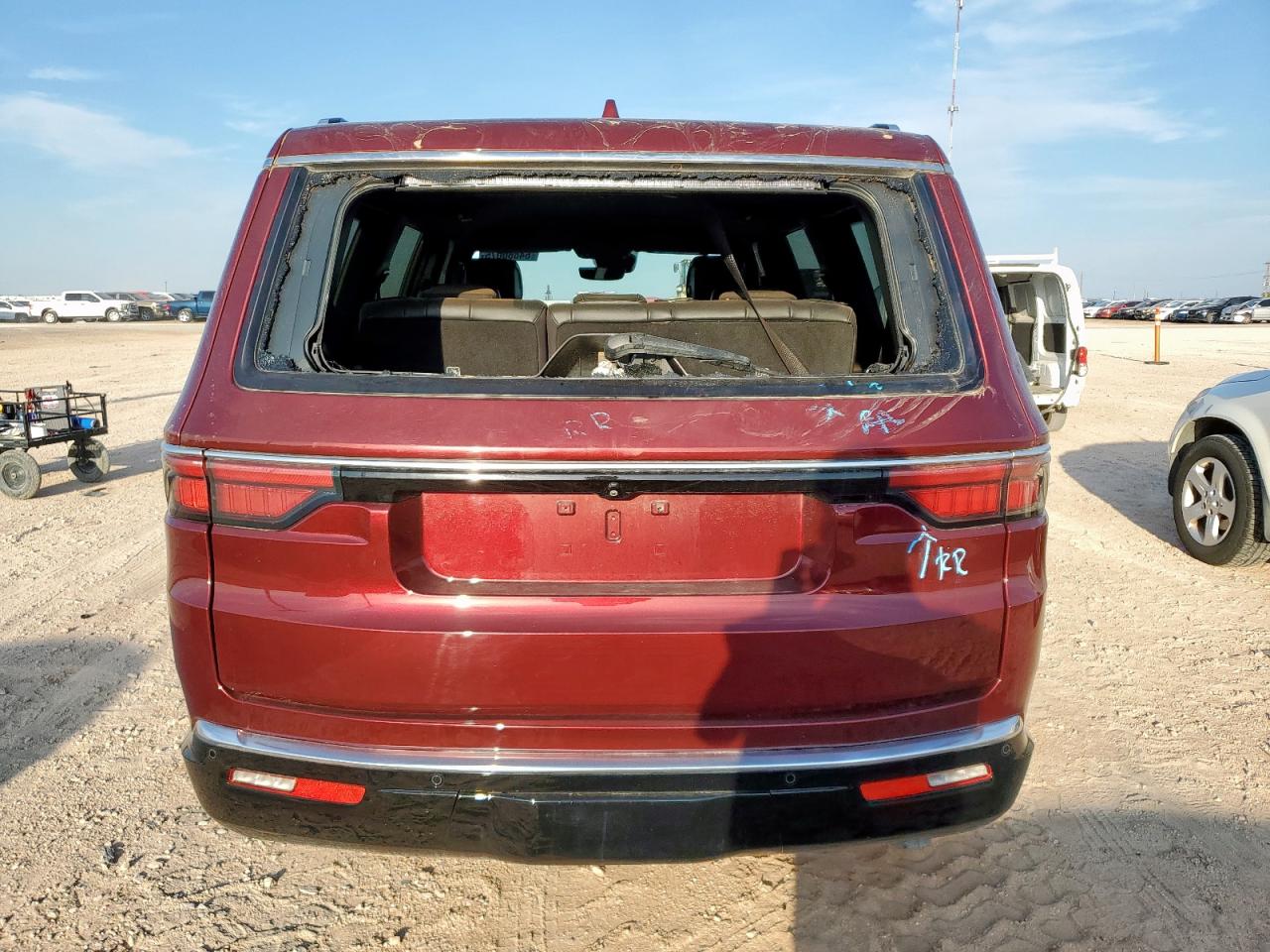 2022 Jeep Wagoneer Series Ii VIN: 1C4SJVBT2NS101174 Lot: 64860075