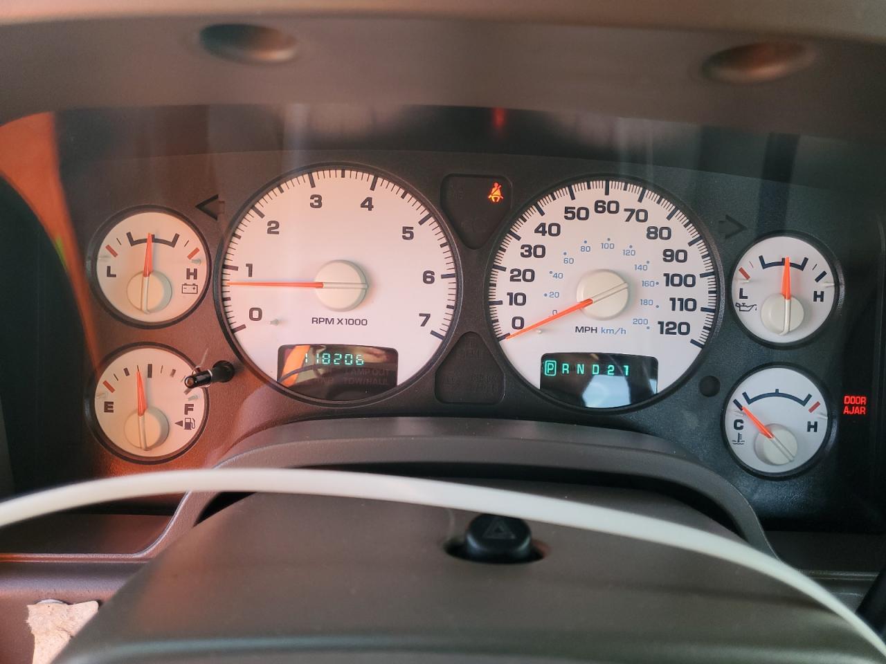 2004 Dodge Ram 1500 St VIN: 1D7HA18D64S599998 Lot: 81292055