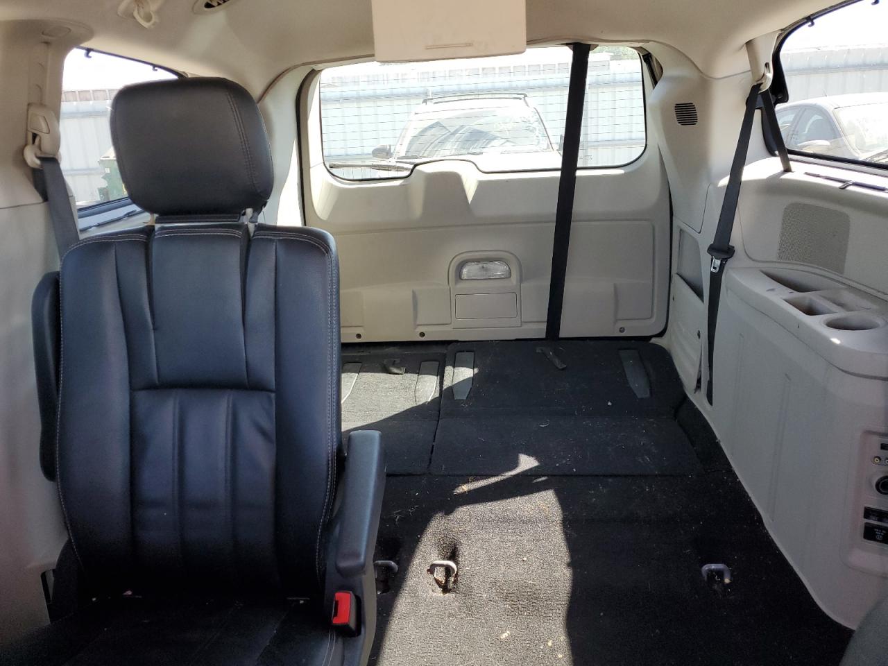 2014 Chrysler Town & Country Touring VIN: 2C4RC1BG8ER408645 Lot: 82130505